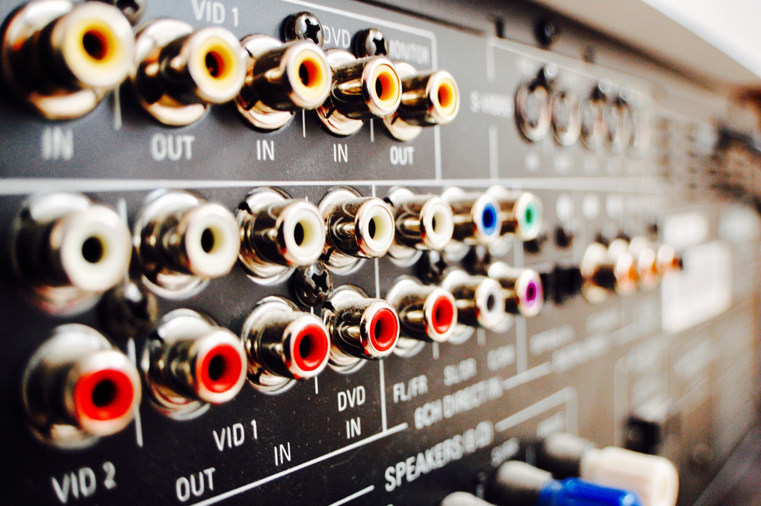 plug-in-for-the-back-of-a-stereo-receiver-2024-12-06-04-35-03-utc-scaled.jpg